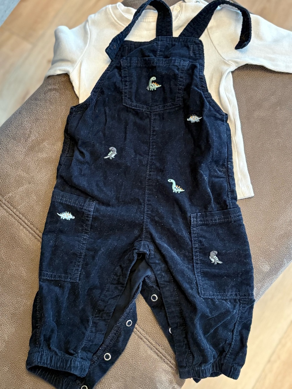 H&M Navy Dinosaur Corduroy Overalls and shirt 6-9 months